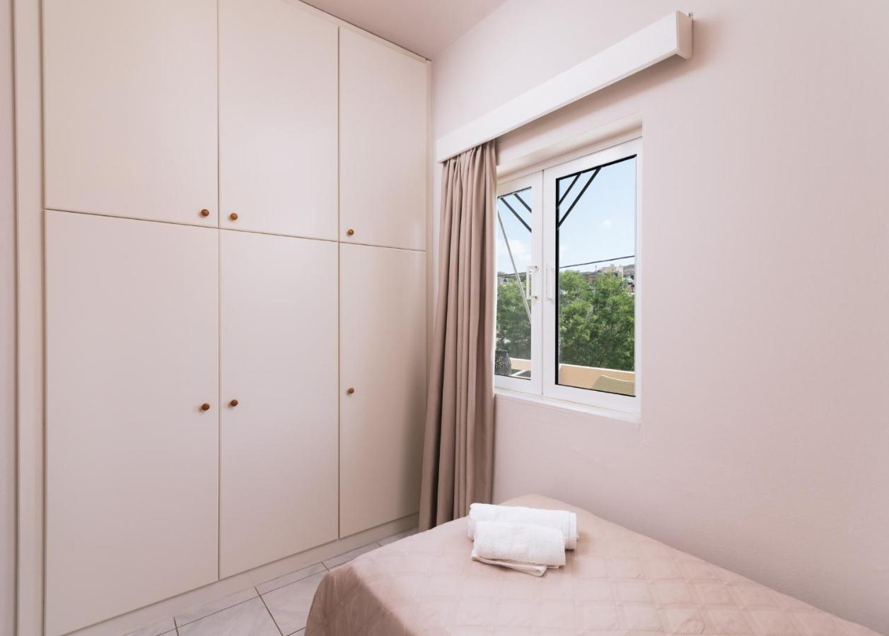 Filia Apartments Pitsidia Exterior photo