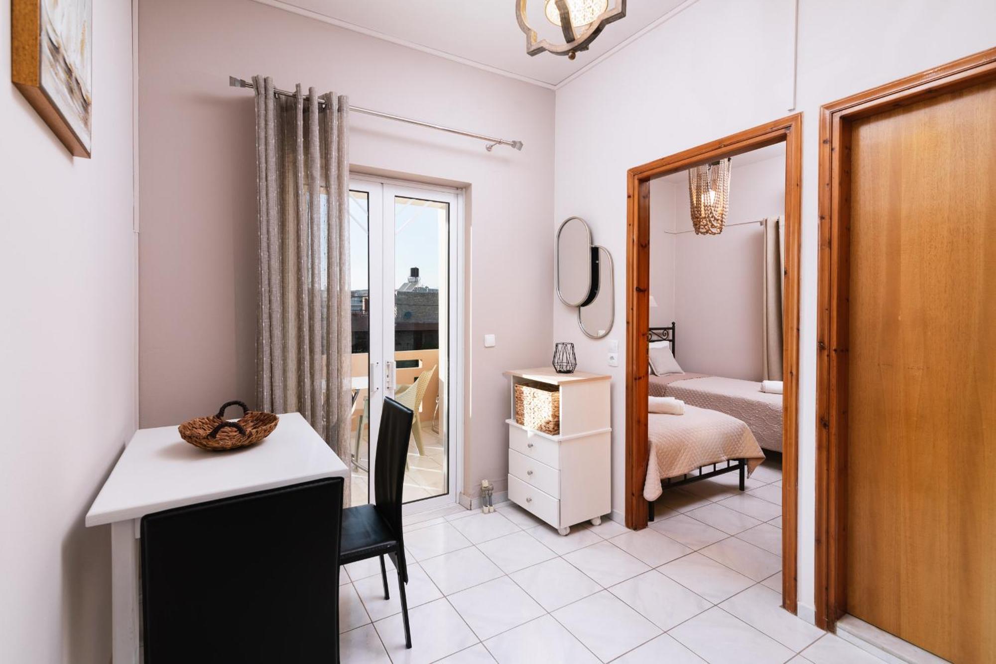 Filia Apartments Pitsidia Exterior photo