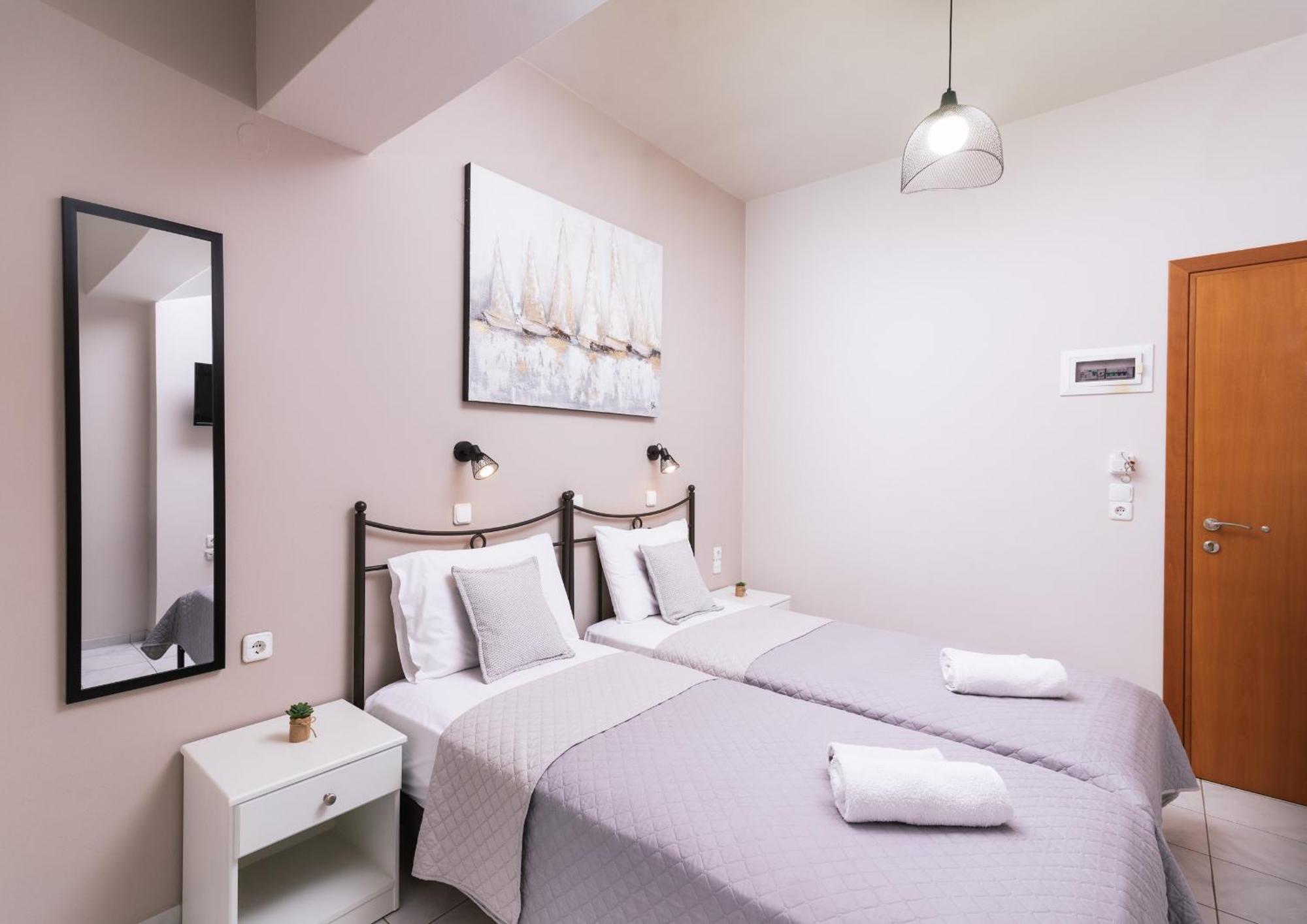 Filia Apartments Pitsidia Exterior photo